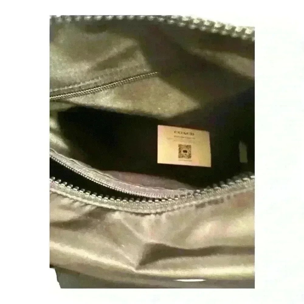 Coach Max Gym bag Nylon. NWT - Picture 7 of 11